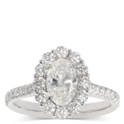 Oval Diamond Halo Ring 18K